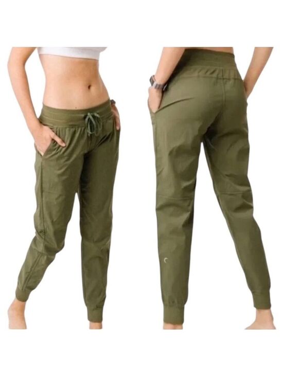 ZYIA Pants - Zyia Trail Jogger in Olive Size M